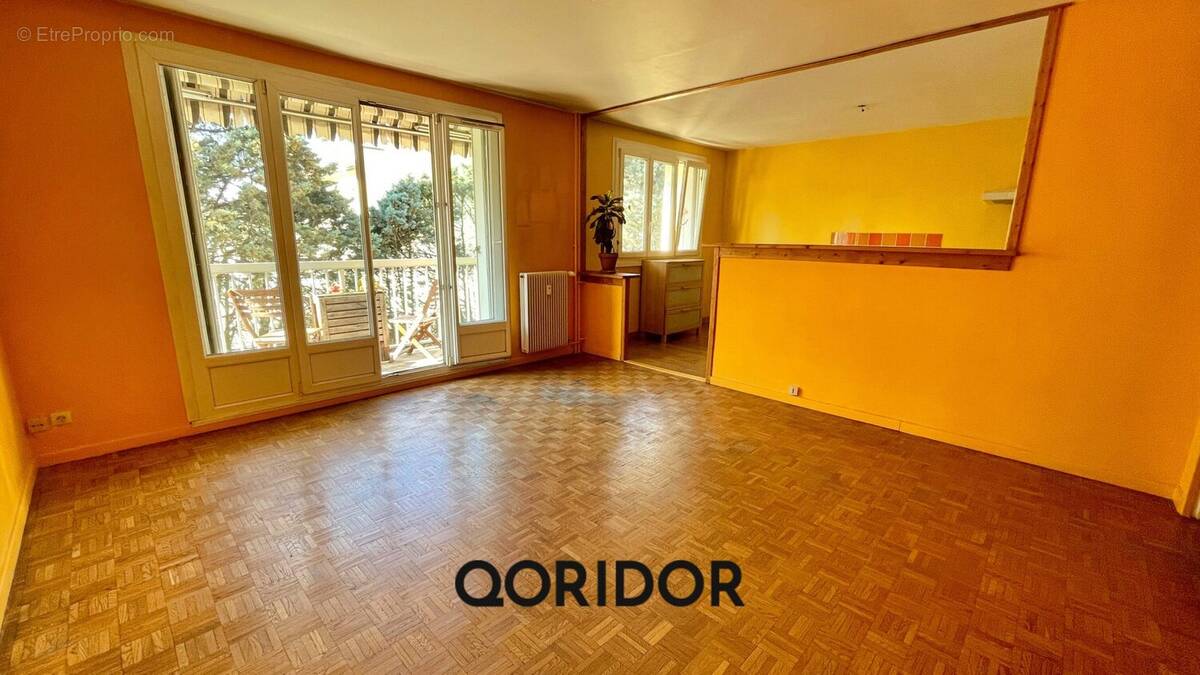 Appartement à LYON-8E