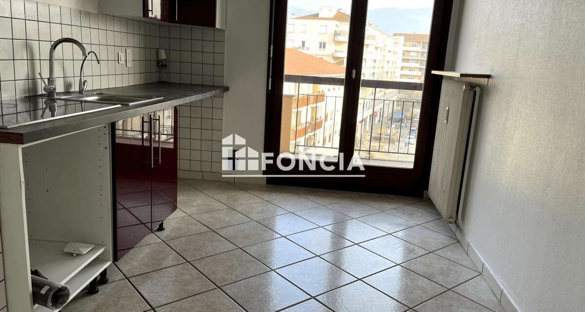 Appartement à SAINT-JULIEN-EN-GENEVOIS