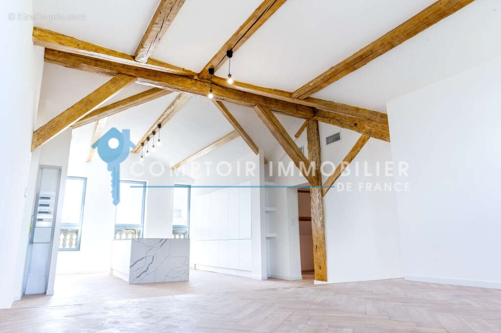 Appartement à NIMES