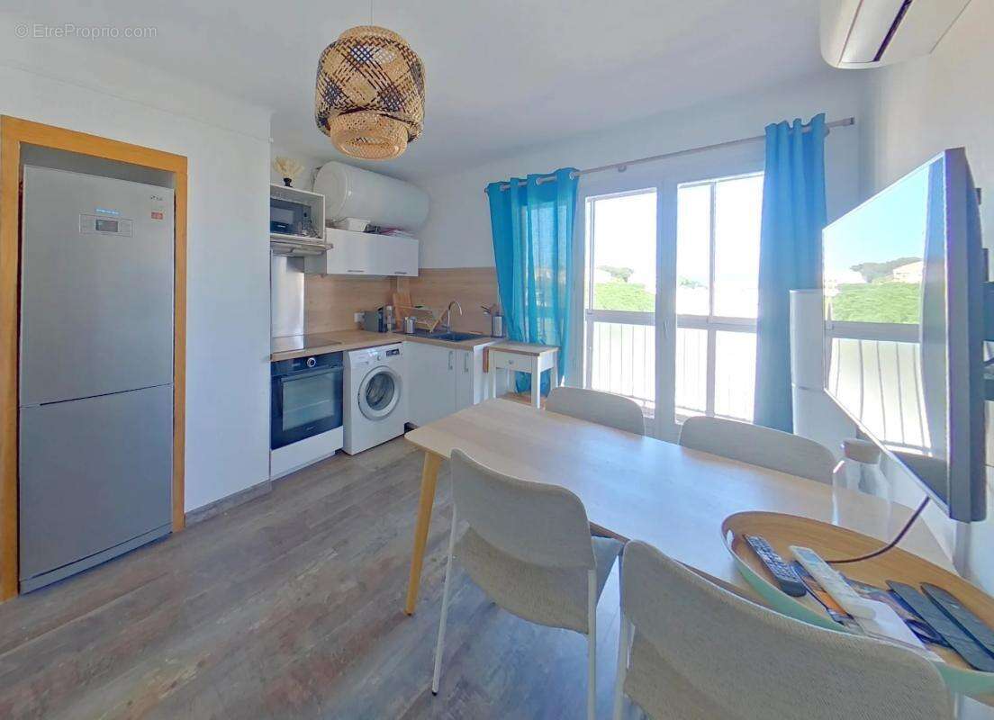 Appartement à HYERES