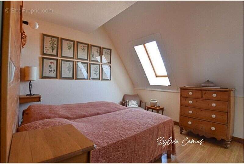 Appartement à SAINT-GENEST-LERPT