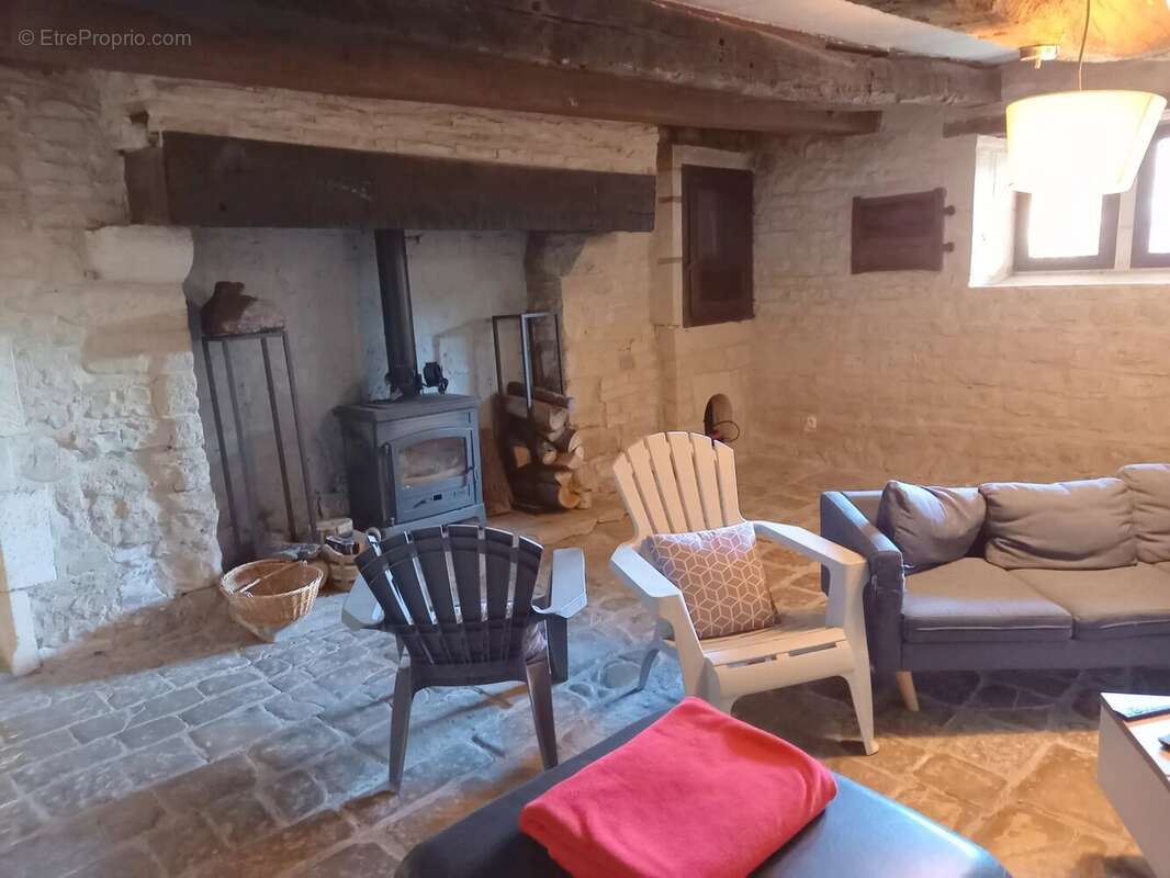 Maison à MAINE-DE-BOIXE