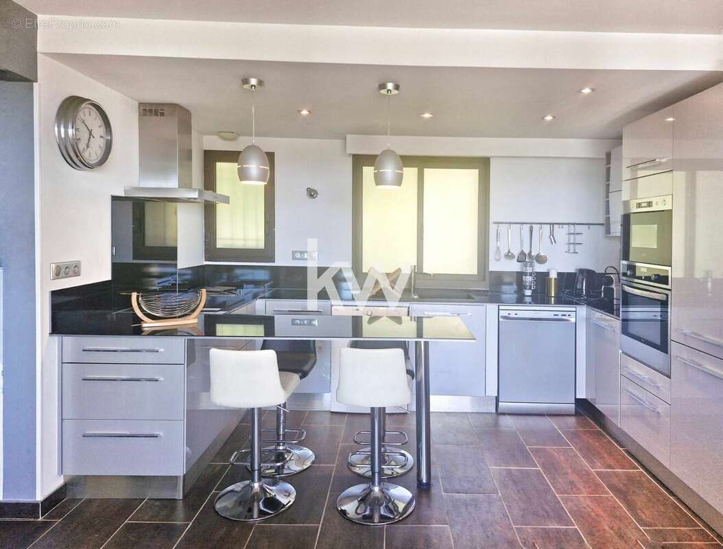 Appartement à MANDELIEU-LA-NAPOULE