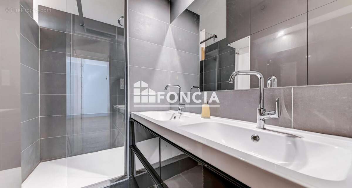 Appartement à LYON-7E