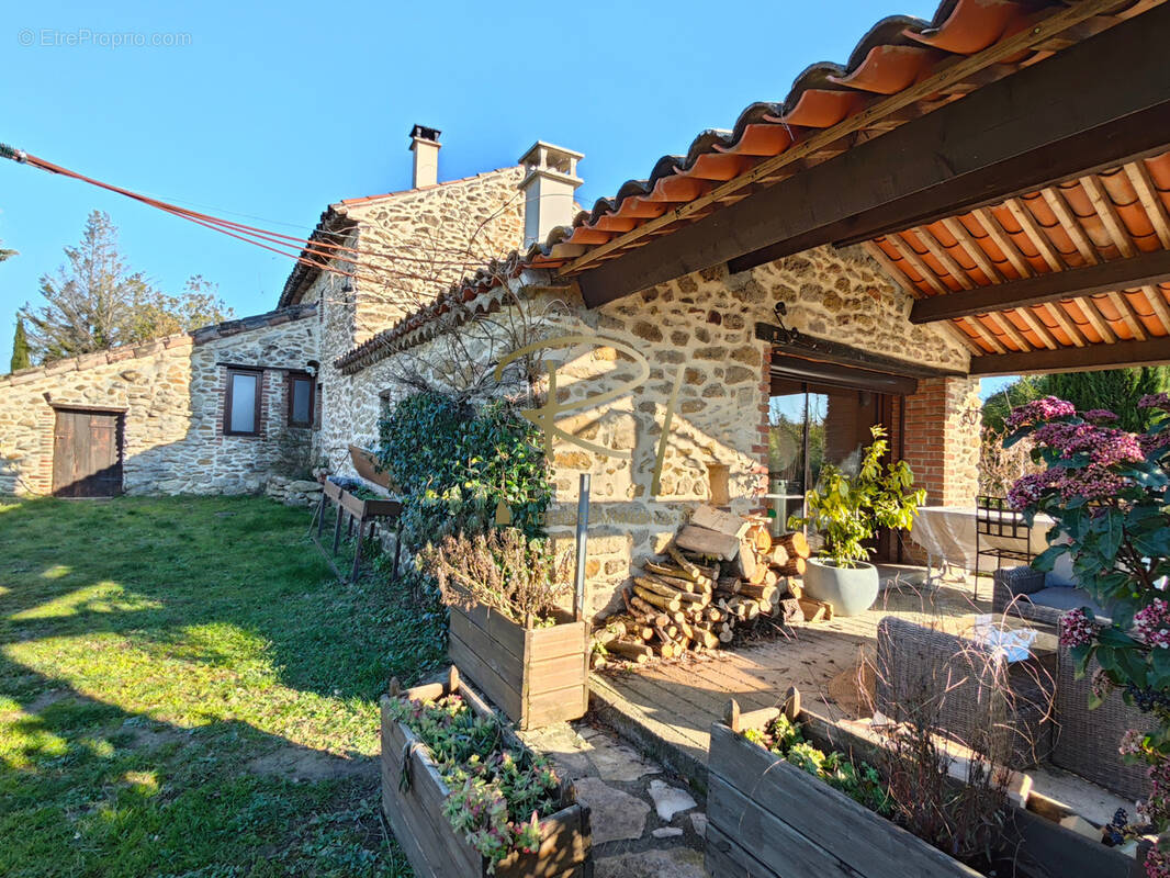 Maison à LES MAGES