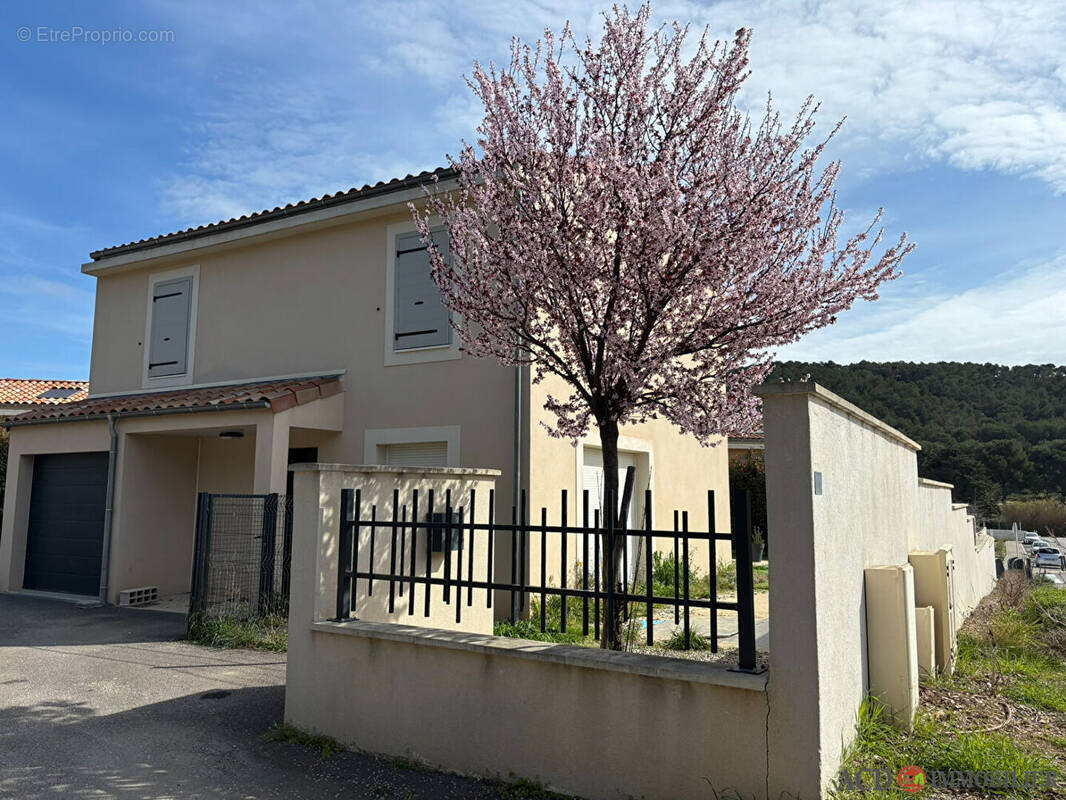 Maison à ENSUES-LA-REDONNE
