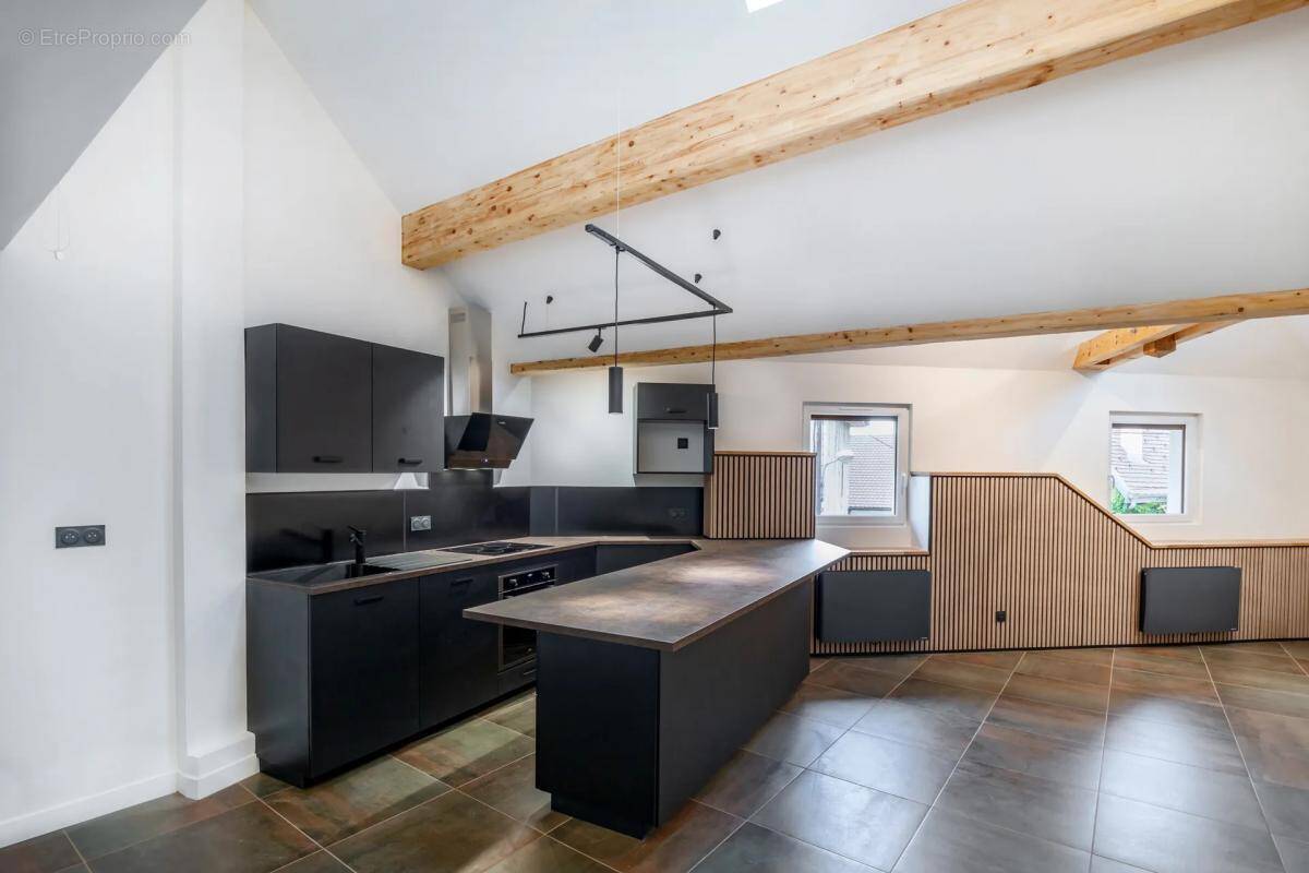 Appartement à LE BOURGET-DU-LAC
