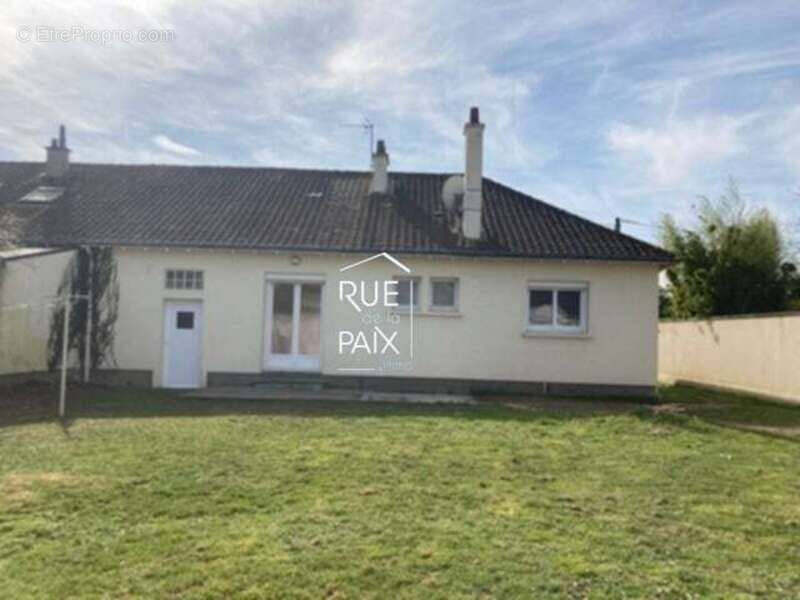 Maison à DANGE-SAINT-ROMAIN