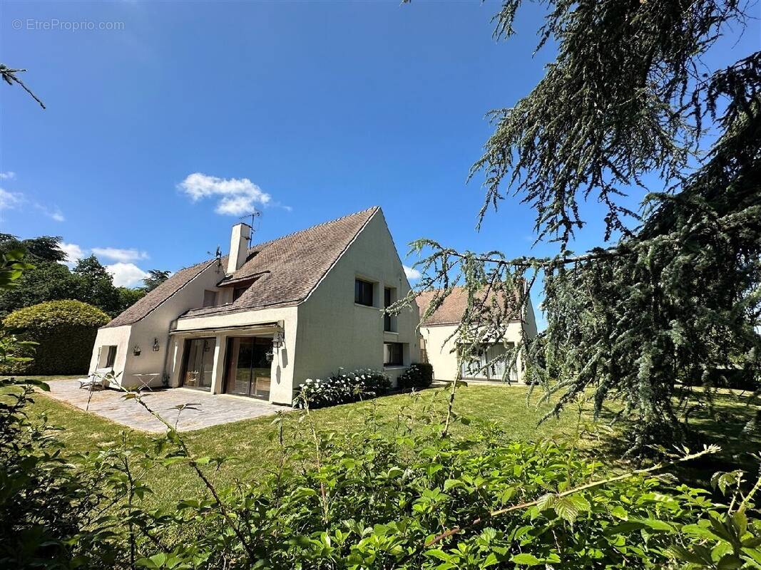 Maison à CHATEAUNEUF-EN-THYMERAIS