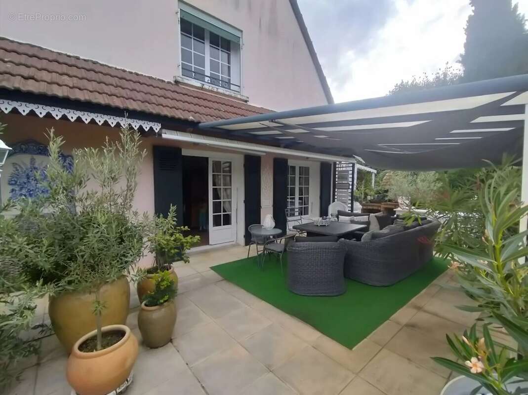 Maison à ALLERIOT