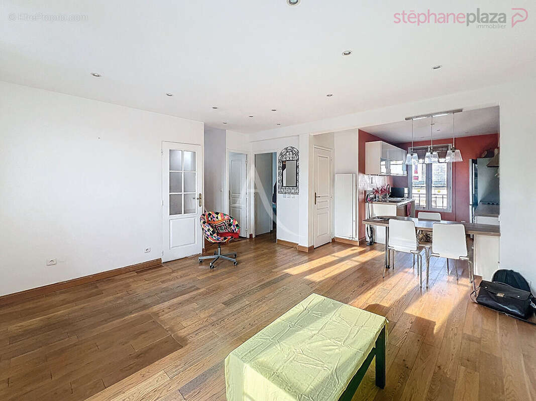 Appartement à SURESNES