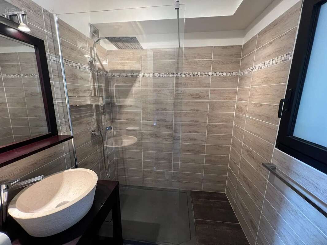 Appartement à MANDELIEU-LA-NAPOULE