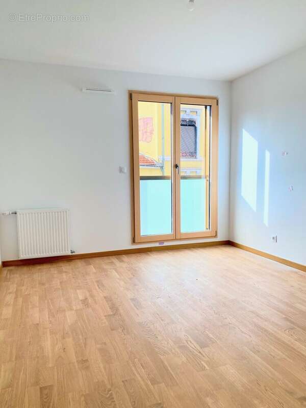 Appartement à LYON-9E