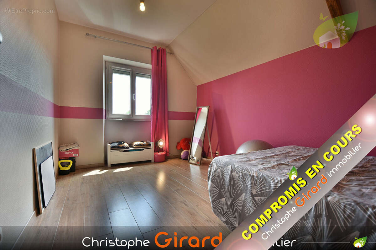 Maison à MINIAC-MORVAN