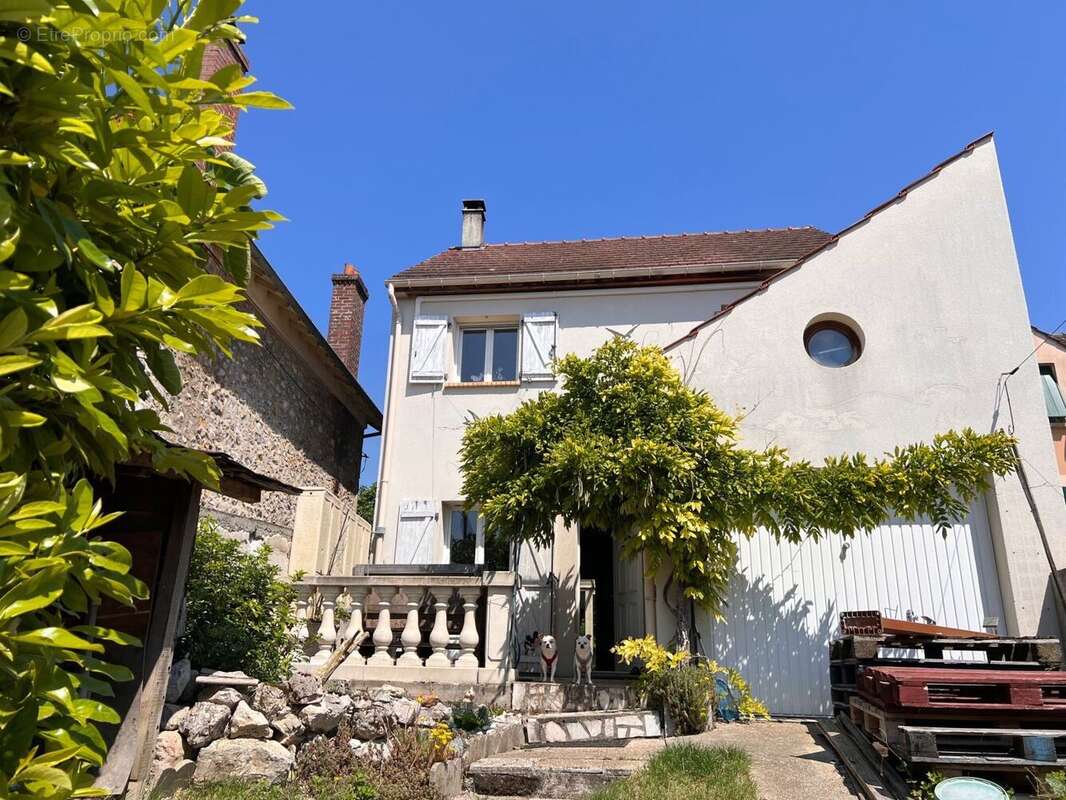 Maison à DAMPMART