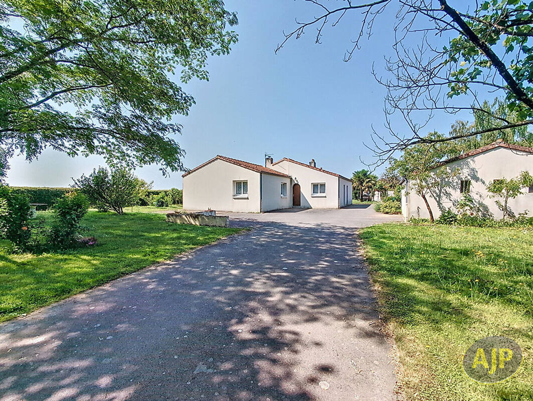 Maison à VIEILLEVIGNE