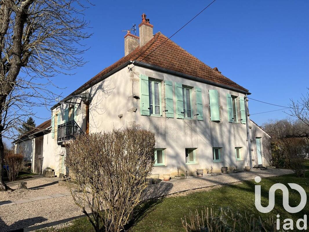 Photo 1 - Maison à SAINT-LOUP-GEANGES