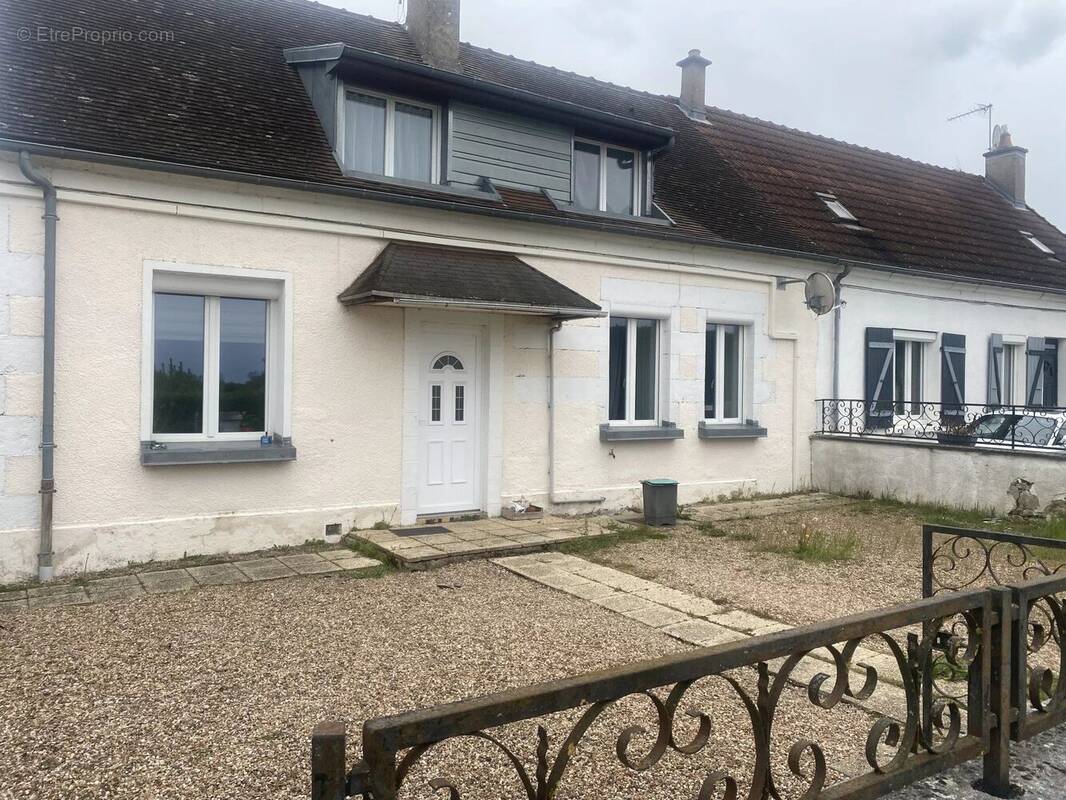 Maison à IMPHY
