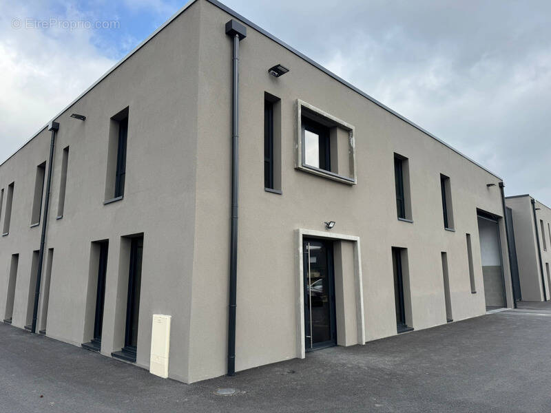 Commerce à BRETTEVILLE-SUR-ODON
