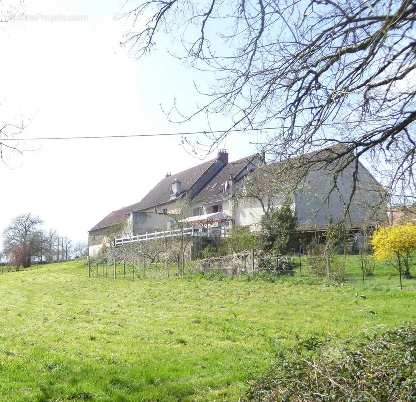 Maison à LA SOUTERRAINE
