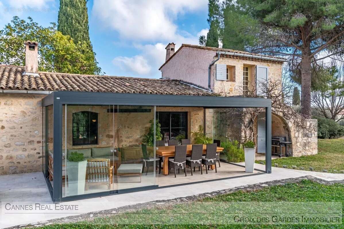 Maison à LE ROURET