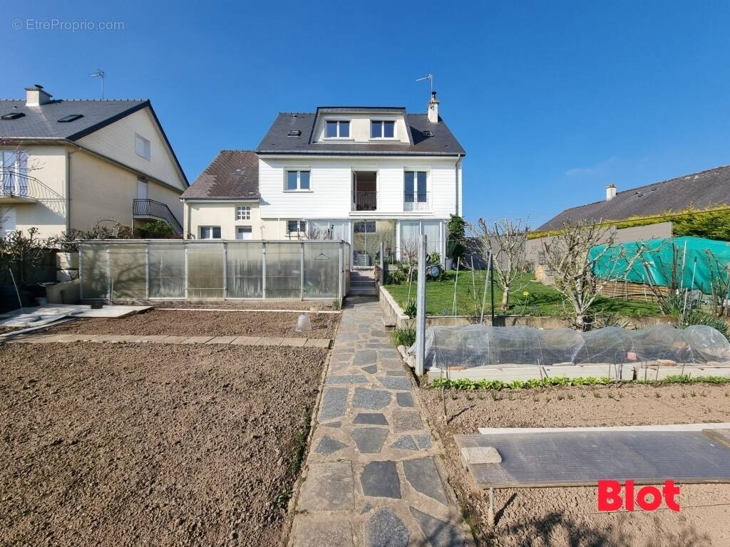 Maison à MELESSE