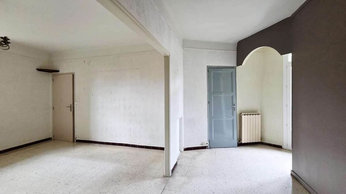 Maison à ORGON