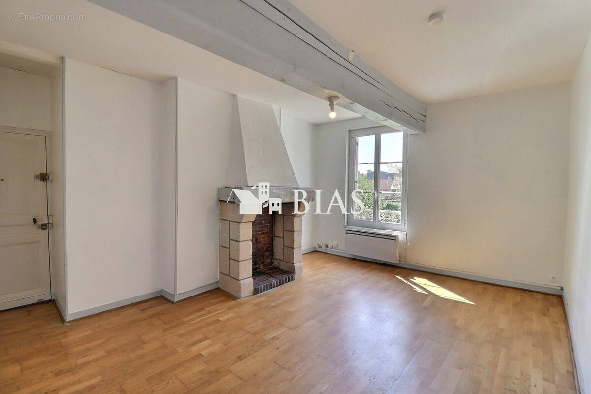 Appartement à PONT-L&#039;EVEQUE