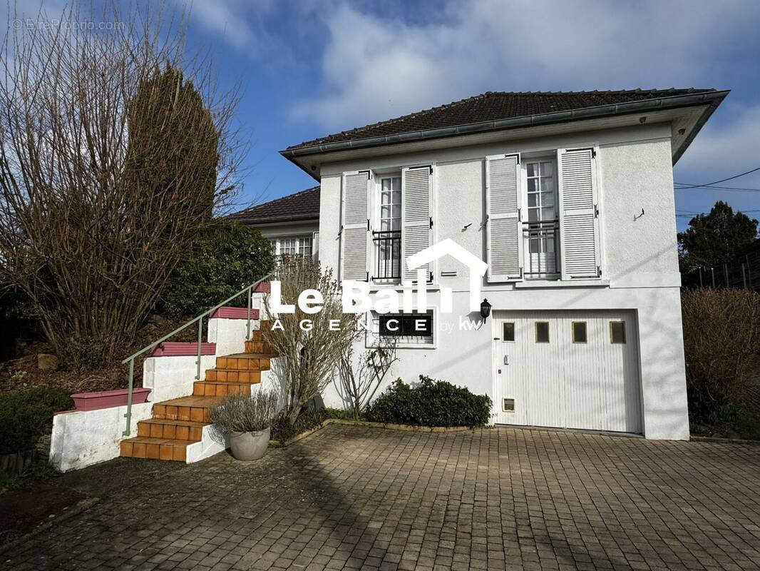 Maison à OSNY