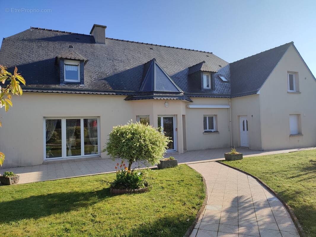 Maison à LANVALLAY
