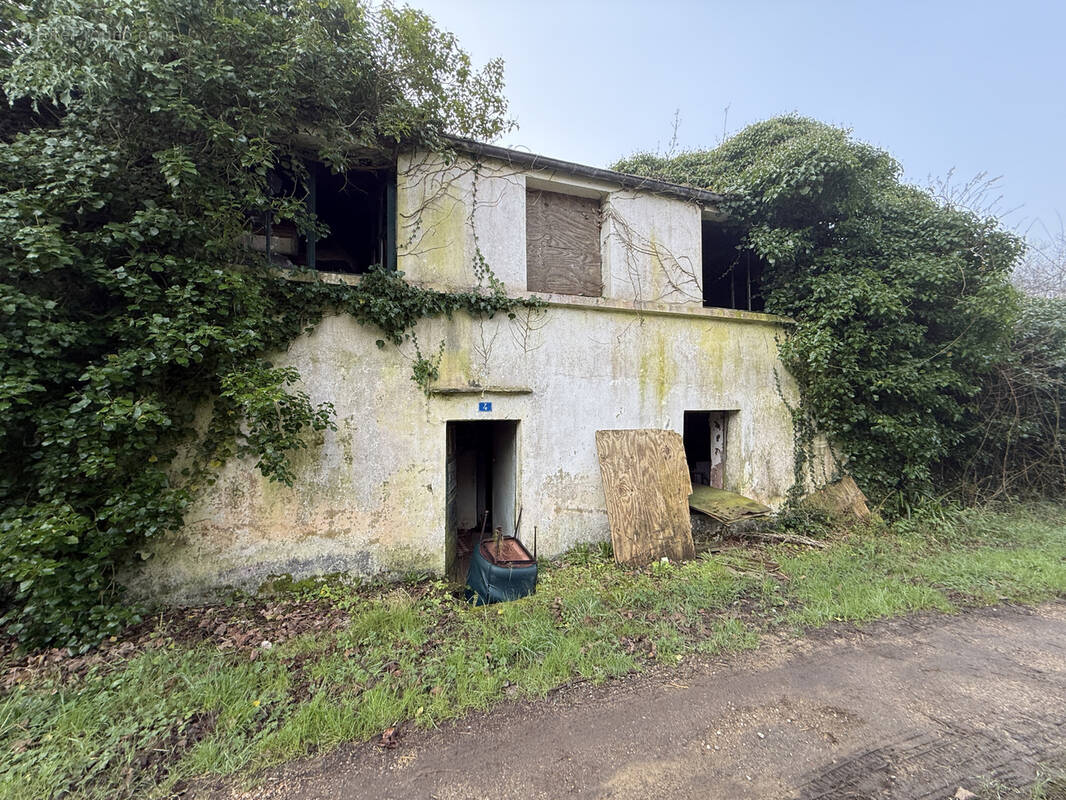 Maison à LOCQUIREC