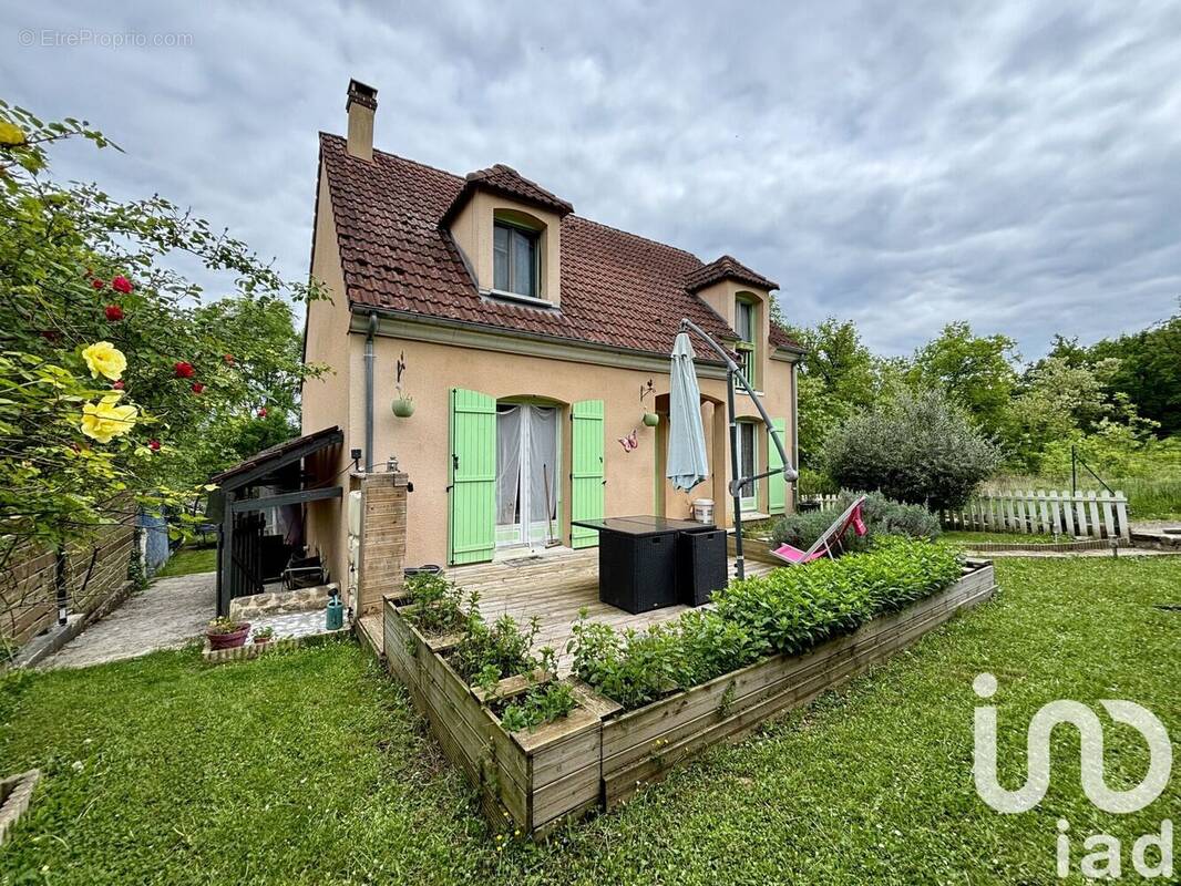 Photo 1 - Maison à SAINT-PIERRE-LES-NEMOURS