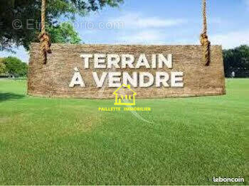 Terrain à SAINT-ROMAIN-DE-COLBOSC