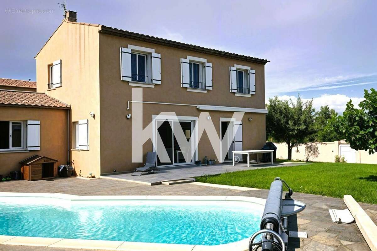 Maison à PERTUIS