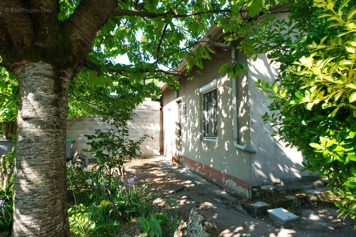 Maison à CHILLY-MAZARIN