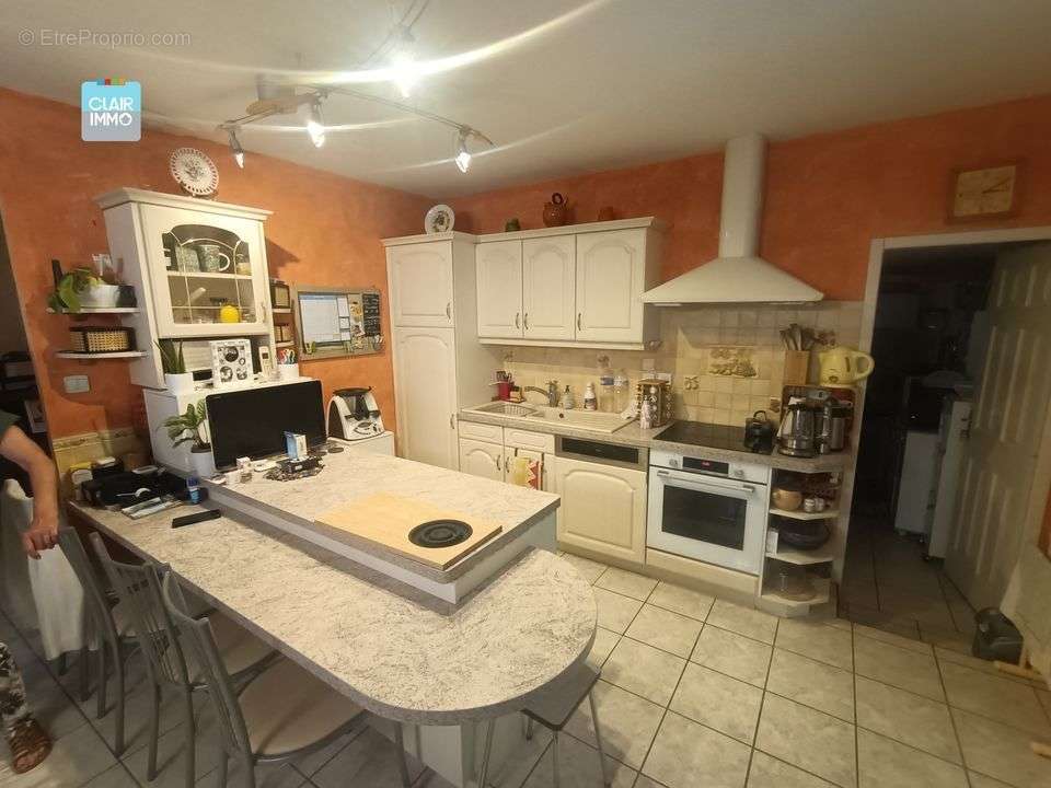 Maison à CHARNAY-LES-MACON