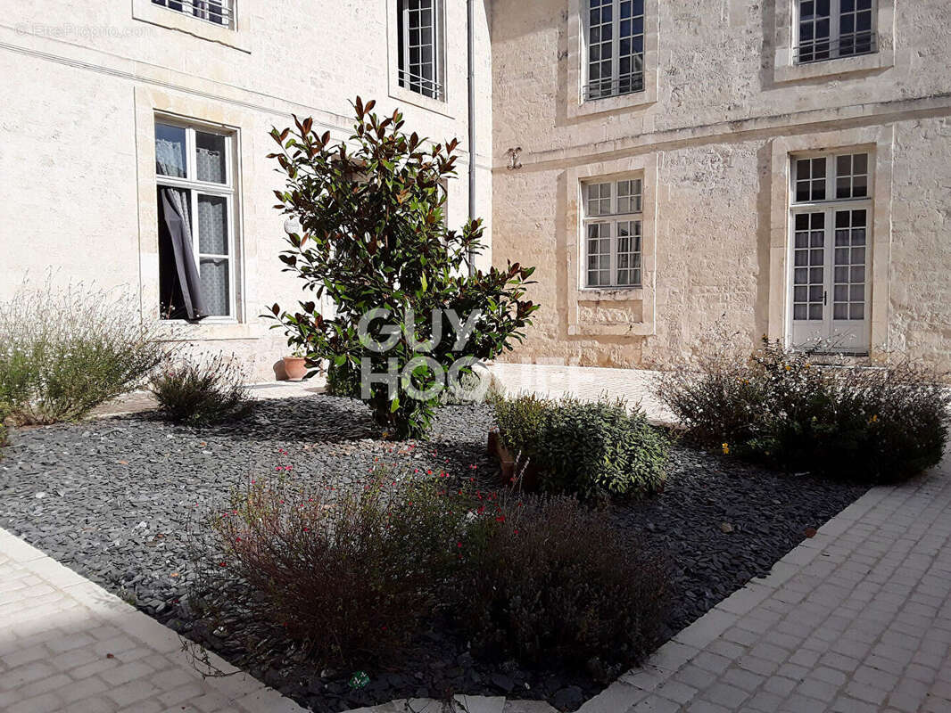 Appartement à FONTENAY-LE-COMTE