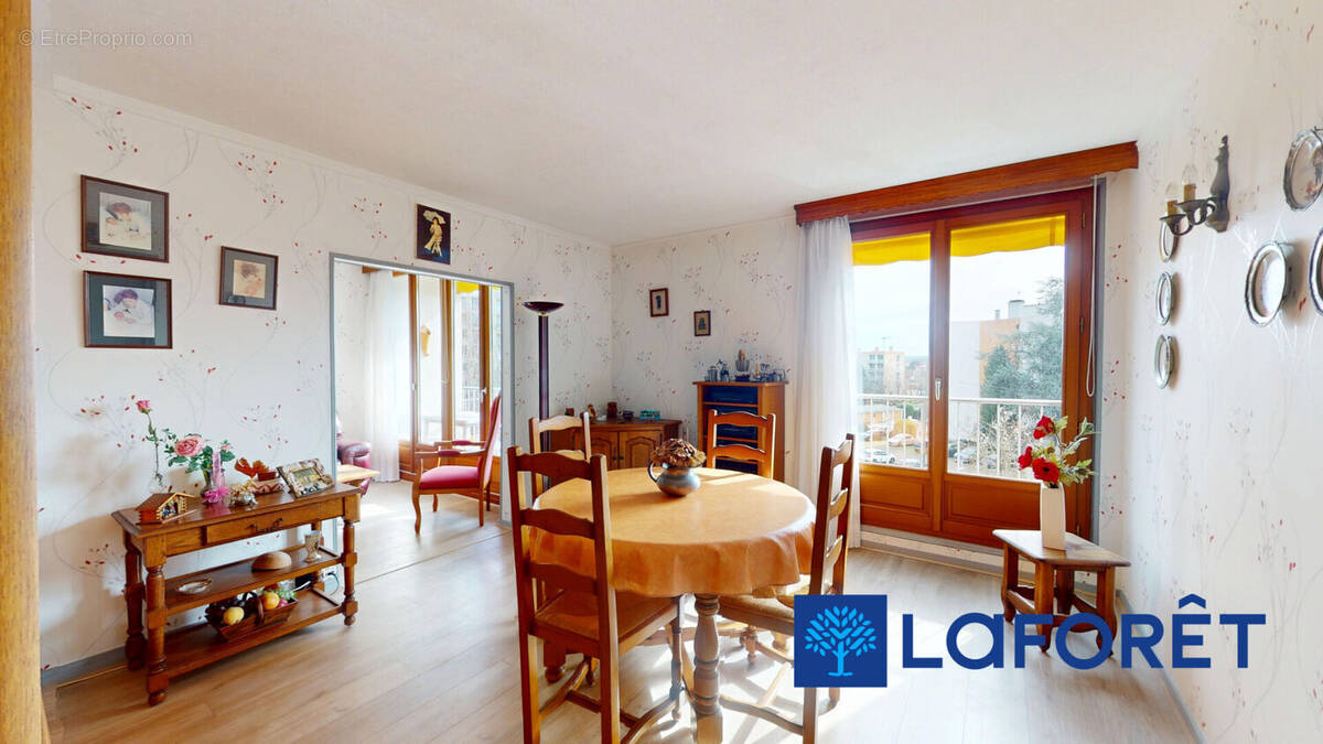 Appartement à ATHIS-MONS