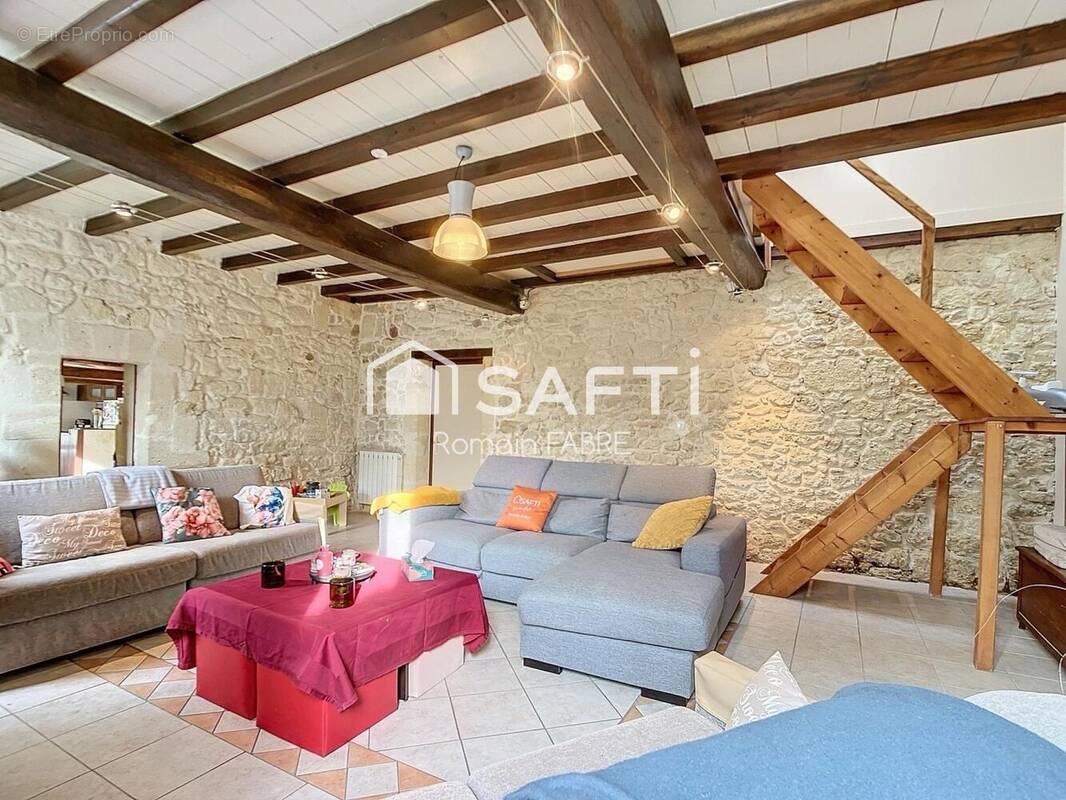 Photo 1 - Maison à SALIGNAC