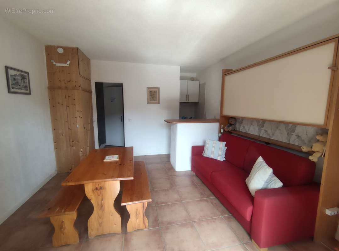 Appartement à SAINT-ETIENNE-DE-TINEE