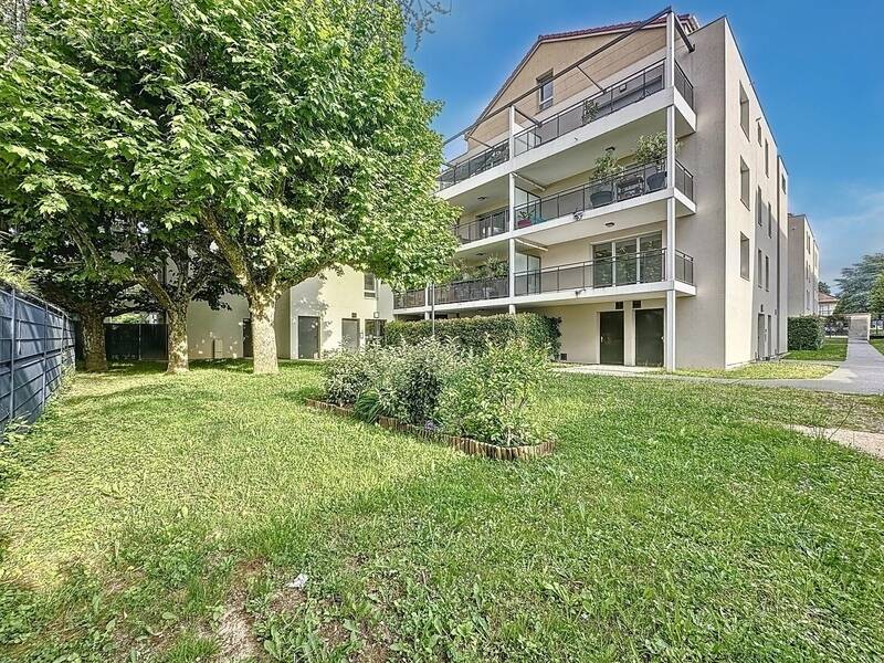 Appartement à CRAPONNE