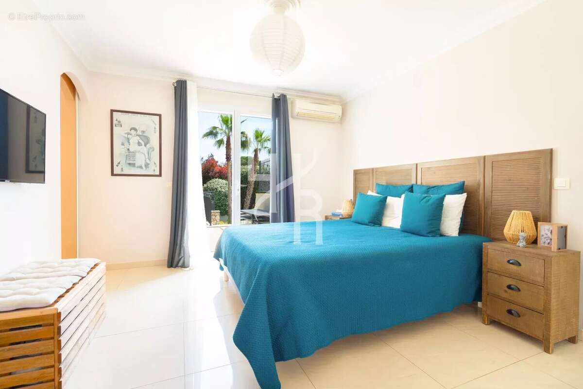 Maison à MOUGINS