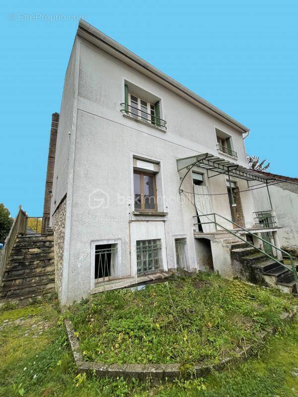 Appartement à FONTENAY-LE-FLEURY