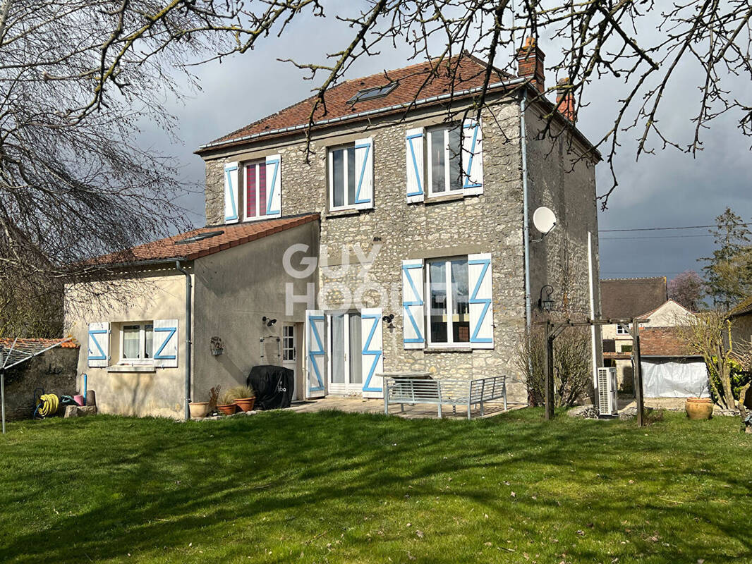 Maison à FONTAINEBLEAU