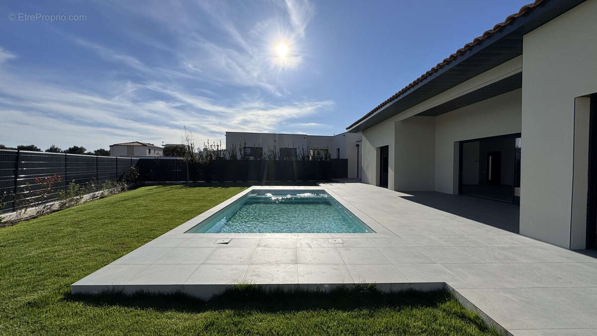 Maison à NIMES