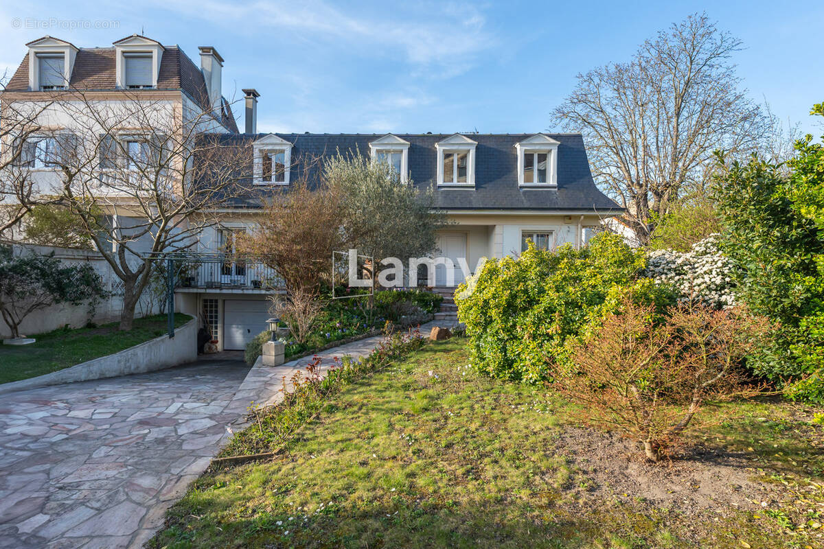 Maison à LE RAINCY