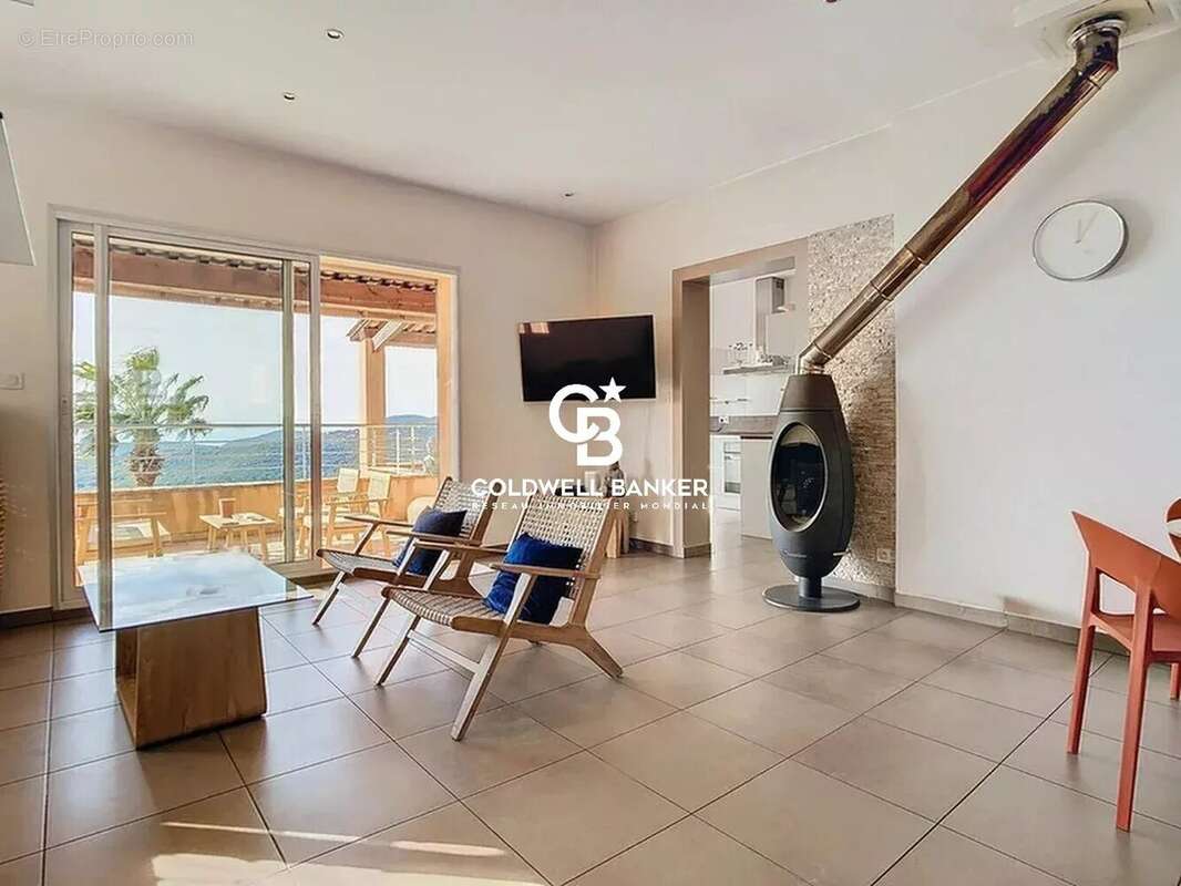 Maison à LA CROIX-VALMER