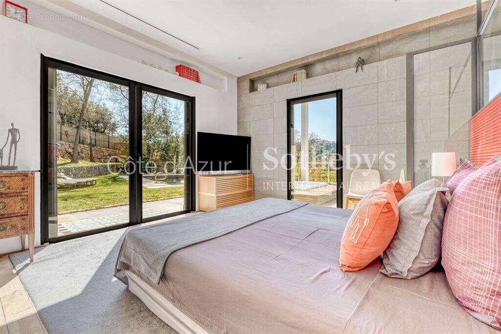 Maison à MOUGINS