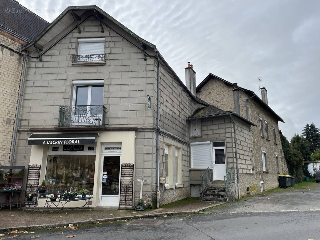Maison à ARNAC-POMPADOUR