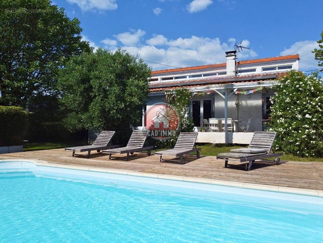 Maison à SAINT-PIERRE-D&#039;EYRAUD